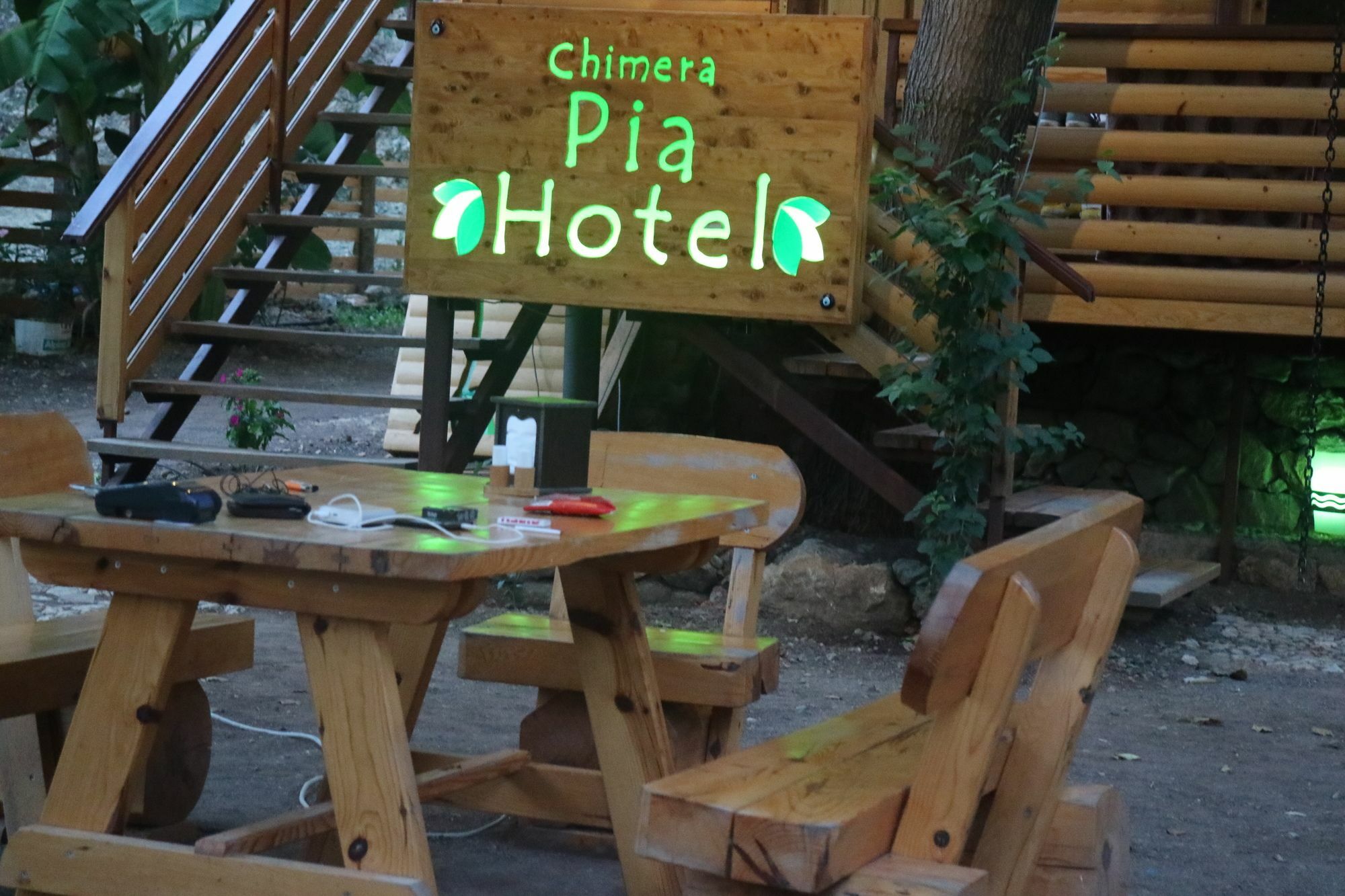 Chimera Pia Aparts Çıralı Esterno foto